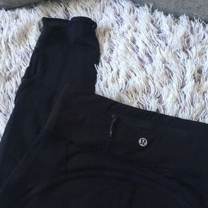 Black Lululemon leggings